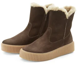 Damenboot mit Lammfell