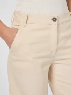 Damenjeans ungefärbt