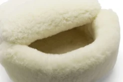 Fußtasche Lammfell olivengegerbt