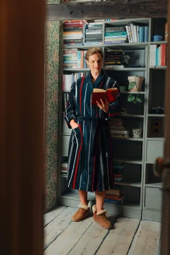 Haus- und Bademantel Streifen