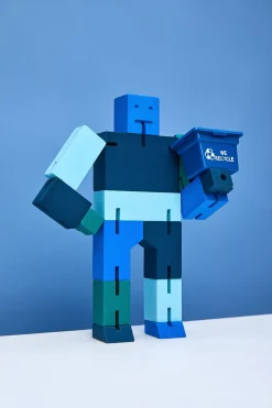 Holzfigur Cubebot