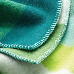 Lammwolldecke Bauhausstil