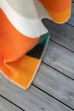 Lammwolldecke Bauhausstil