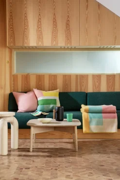 Lammwolldecke Bauhausstil