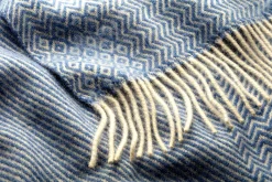 Lammwolldecke Zickzack-Streifen Kattefot