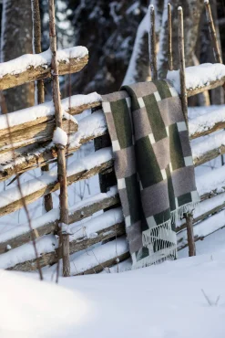 Schurwolldecke Punos