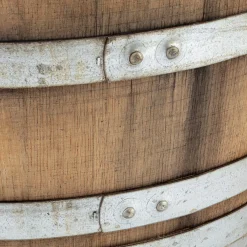 Terrassenteich aus halbem Weinfass