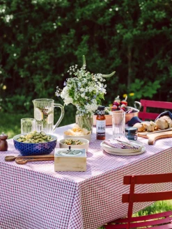 Tischdecke rot-weiß kariert