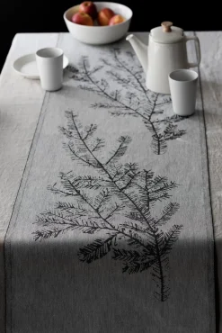 Tischläufer Teemu Järvi