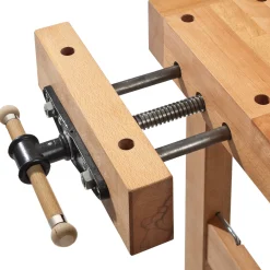 Werkbank mit Zubehör