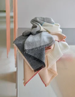 Wolldecke Inga Sempé